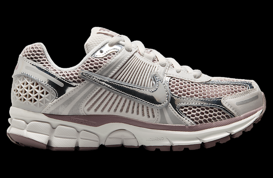 Nike Women's Zoom Vomero 5 'Vast Grey/Metallic Silver'